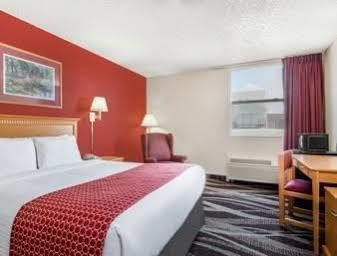 Days By Wyndham Hotel 3*